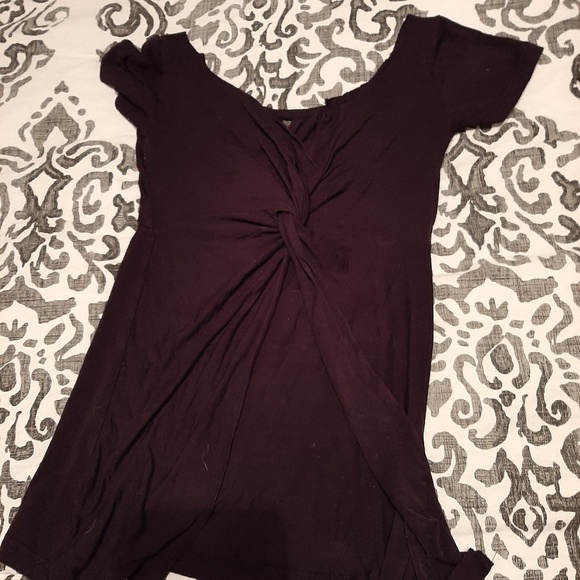 Black shirt - Picture 2 of 2